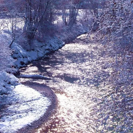 Scenic In Location ノイシュティフト・イム・シュトゥーバイタール