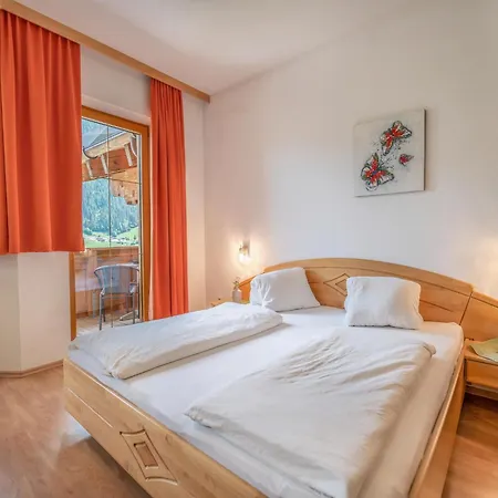 Scenic In Location Нойштіфт-ім-Штубайталь